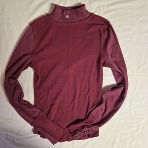 We The Free Free People Maroon Mock Neck Thermal Top Snap Button Cuffs Medium
